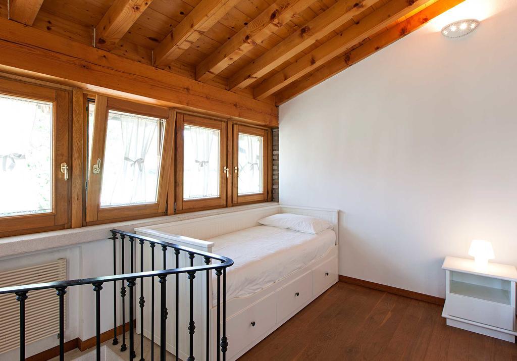 Bed and Breakfast Antico Cascinale Lombardo à Lonato Chambre photo